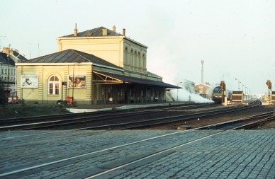 LIER  DIA 79-5691.jpg